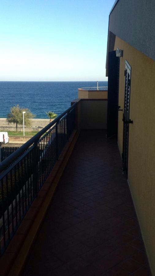 Casa Carmelo Apartment Nizza di Sicilia Ngoại thất bức ảnh